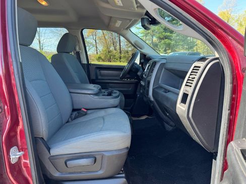 Used 2014 RAM 1500 ST w/ SXT Appearance Group AWD/4WD image 18