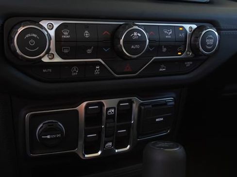 New 2026 Jeep Gladiator Sport image 22