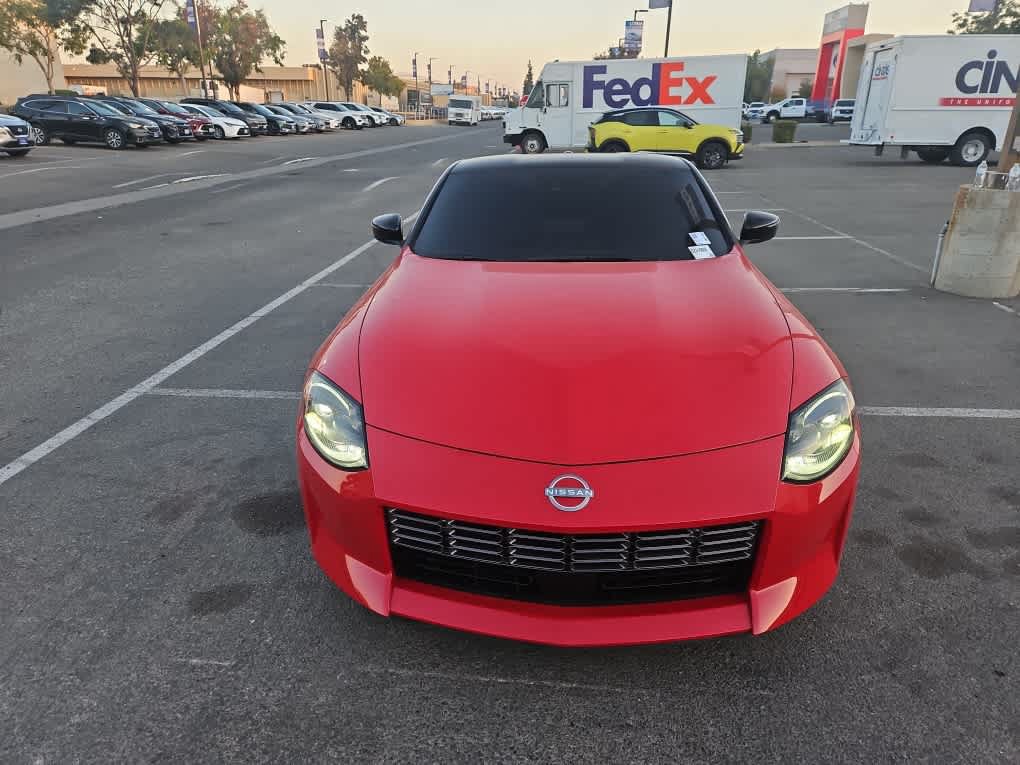 Used 2025 Nissan Z Performance w/ Floor Mat Package RWD image 2