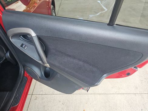 Used 2006 Toyota RAV4 Sport image 34