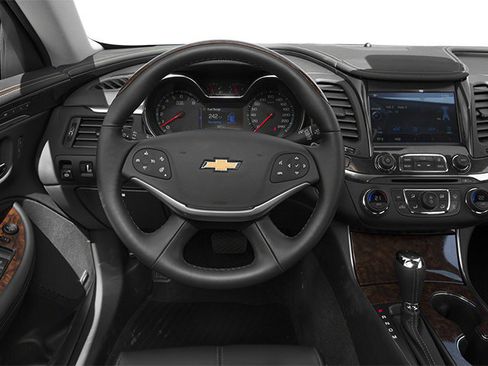 Used 2014 Chevrolet Impala LTZ FWD image 9