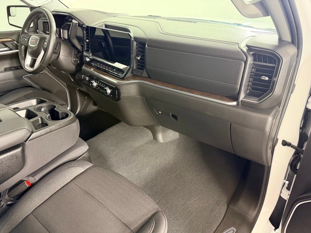 Used 2026 GMC Sierra 1500 SLE AWD/4WD image 15