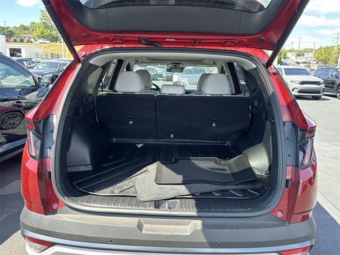 Used 2025 Hyundai Tucson Limited image 30