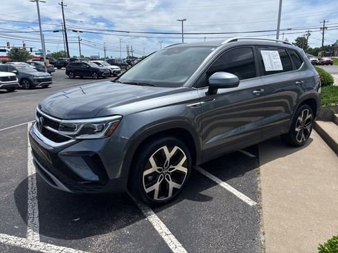 Certified 2023 Volkswagen Taos SEL AWD/4WD image 7