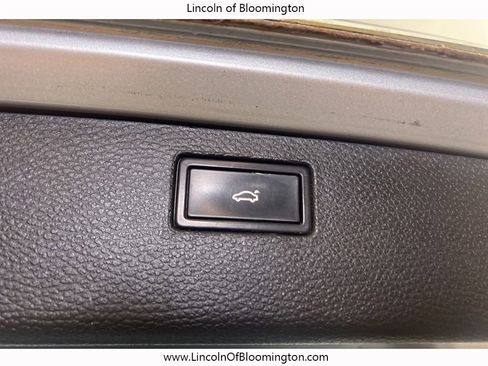 Used 2007 Volkswagen Passat 2.0T image 14