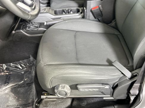 Used 2021 Jeep Wrangler Unlimited Sport AWD/4WD image 18