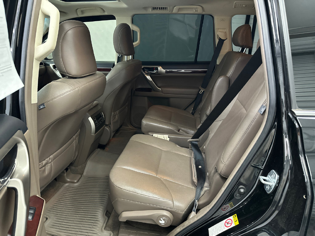 Used 2017 Lexus GX 460 Premium AWD/4WD image 23