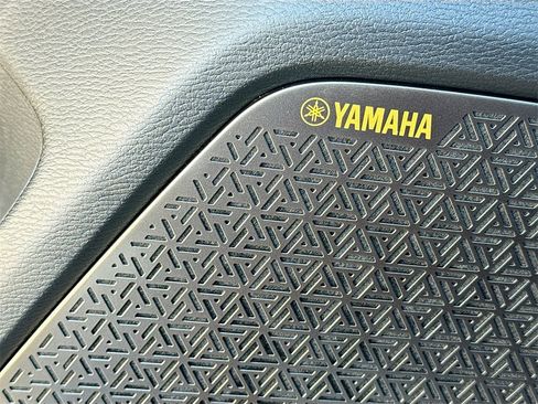 New 2026 Mitsubishi Outlander SE image 19