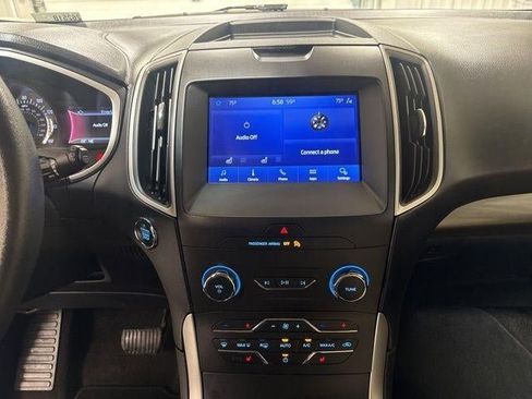Used 2020 Ford Edge SEL w/ Convenience Package image 19