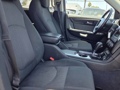 Used 2017 Chevrolet Traverse LT FWD image 13