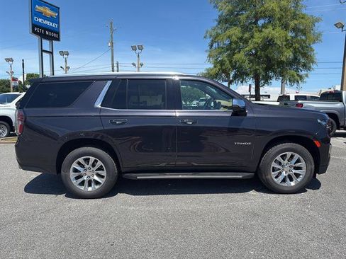 Used 2024 Chevrolet Tahoe Premier AWD/4WD image 4