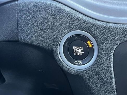 Used 2023 Dodge Charger SXT image 31