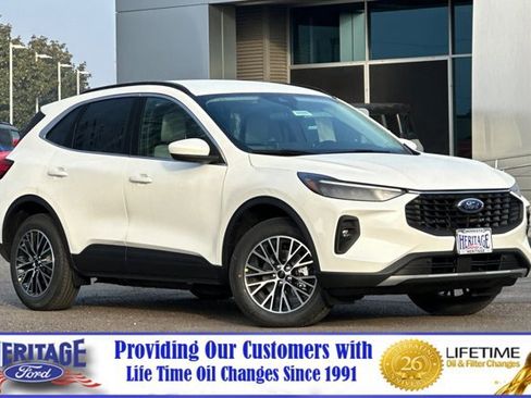 New 2025 Ford Escape SE w/ Class II Trailer Tow Package image 1