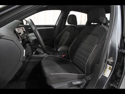 Certified 2024 Volkswagen Jetta Sport FWD image 5