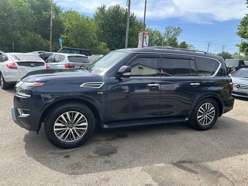 Used 2021 Nissan Armada SL w/ Captain's Chairs Package AWD/4WD image 3