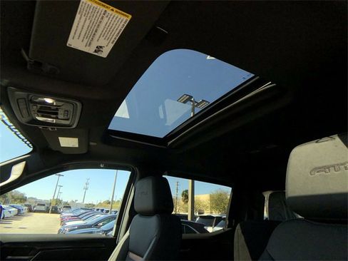 New 2025 GMC Sierra 1500 AT4 w/ Technology Package image 25