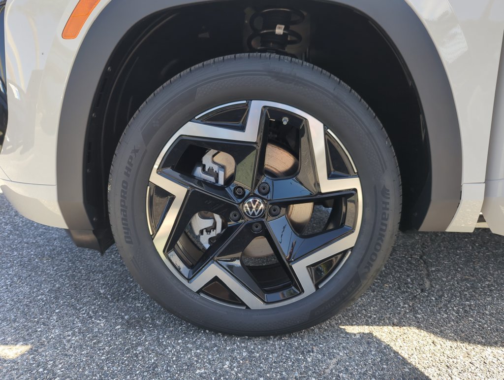 New 2027 Volkswagen Atlas SEL R-Line AWD/4WD image 47