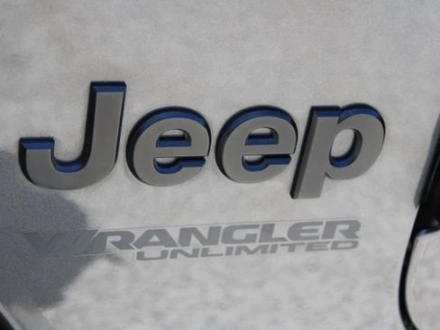 Used 2022 Jeep Wrangler Unlimited Sport AWD/4WD image 8