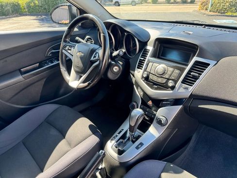 Used 2014 Chevrolet Cruze LT FWD image 23