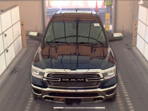 Used 2019 RAM 1500 Laramie AWD/4WD image 6