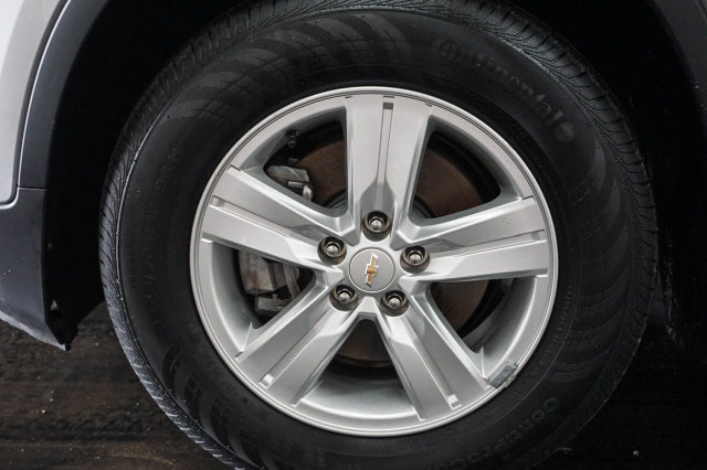Used 2022 Chevrolet Trax LT w/ LT Convenience Package FWD image 4