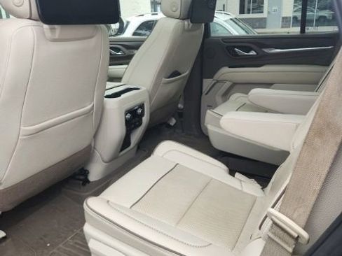 Used 2021 GMC Yukon Denali AWD/4WD image 10