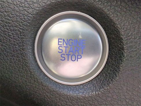 Used 2020 Hyundai Santa Fe SEL image 33