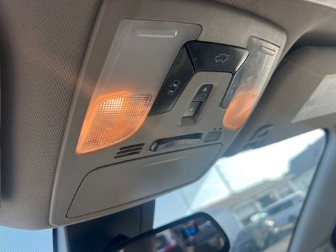 Used 2020 Toyota Sienna XLE AWD/4WD image 33