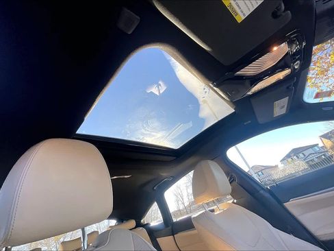 Used 2023 BMW i4 eDrive35 w/ Premium Package image 23