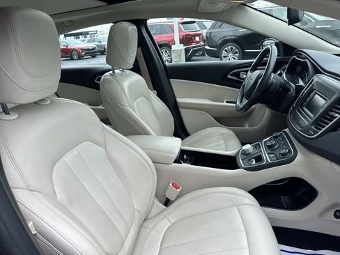 Used 2015 Chrysler 200 C FWD image 17