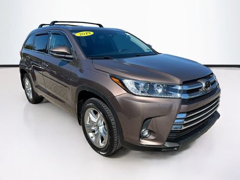Used 2019 Toyota Highlander Limited AWD/4WD image 1