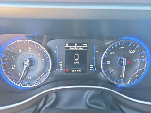 Used 2021 Chrysler Voyager LX w/ Cold Weather Group image 19