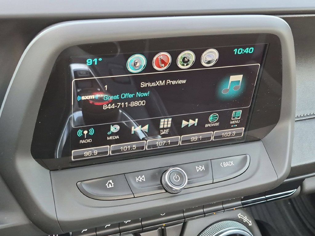 Used 2018 Chevrolet Camaro SS RWD image 17