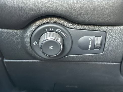 Used 2022 Dodge Durango R/T w/ Tow 'N Go Package image 41