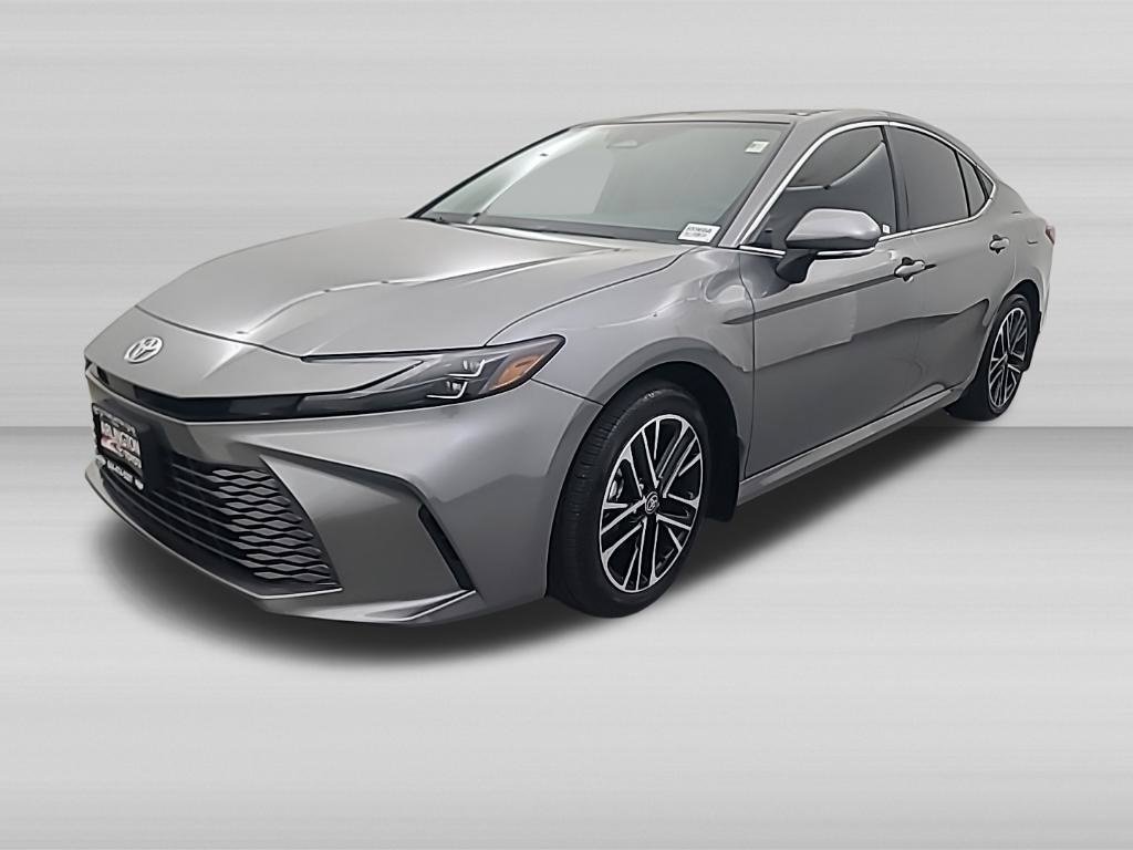 Used 2026 Toyota Camry XLE AWD/4WD image 8