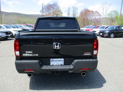Certified 2023 Honda Ridgeline Sport image 6