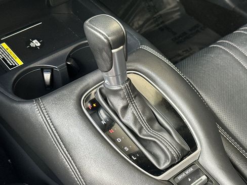 Used 2025 Honda HR-V EX-L image 28