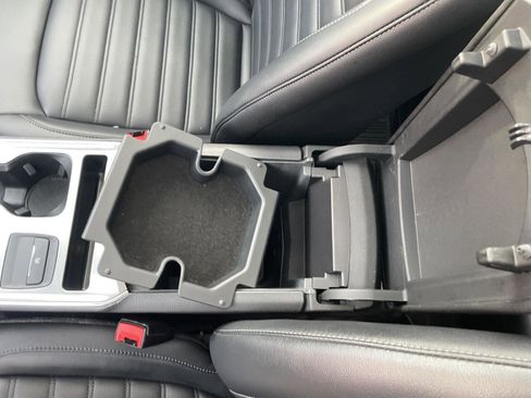 Used 2022 Ford Edge SEL w/ Convenience Package image 20