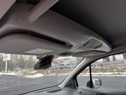 Used 2020 Ford Transit Connect XL image 16