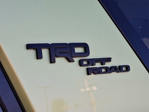 Used 2023 Toyota 4Runner TRD Off-Road Premium image 33