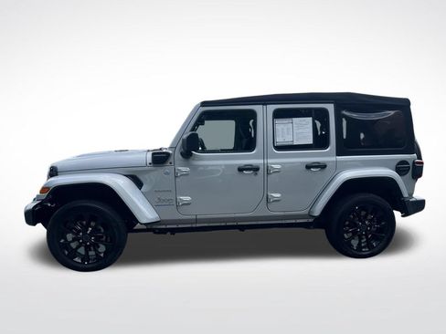 Used 2024 Jeep Wrangler Unlimited Sahara AWD/4WD image 2