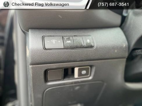 Used 2023 Hyundai Santa Fe SE AWD/4WD image 17