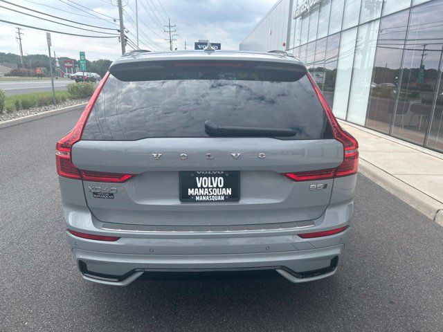 Used 2024 Volvo XC60 B5 Ultimate w/ Protection Package Premier AWD/4WD image 4