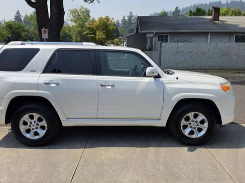 Used 2011 Toyota 4Runner 2WD image 5