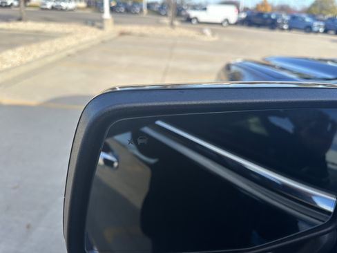 Used 2019 Chevrolet Silverado 1500 High Country w/ Technology Package image 16