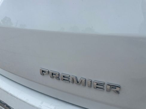 Used 2019 Chevrolet Traverse Premier w/ Driver Confidence II Package image 8