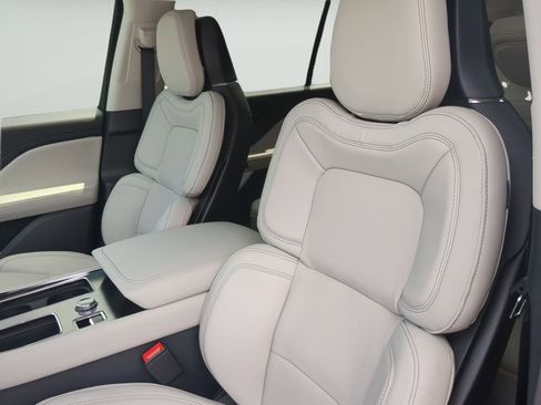 New 2026 Lincoln Aviator Reserve AWD/4WD image 10