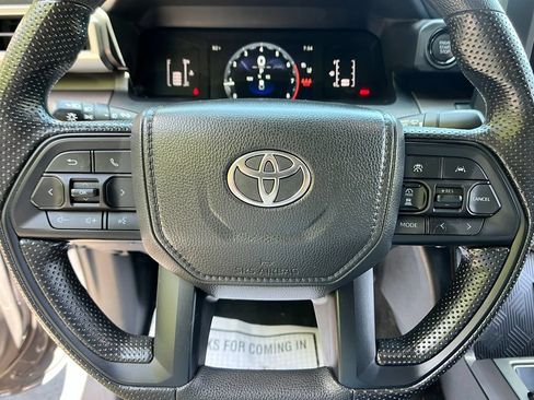 Used 2025 Toyota Tacoma SR5 AWD/4WD image 14