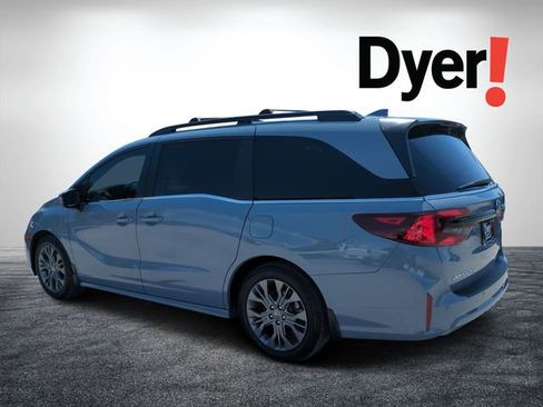Used 2025 Honda Odyssey Touring image 6