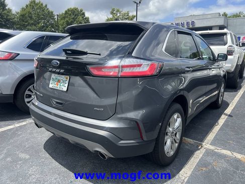 Used 2024 Ford Edge Titanium AWD/4WD image 3